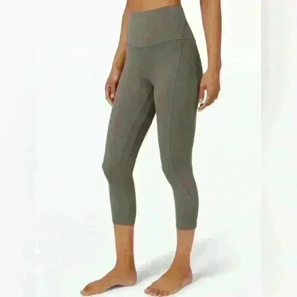 lululemon athletica Pants - Excellent condition size 0 lululemon high rise crop with pockets in grey sage